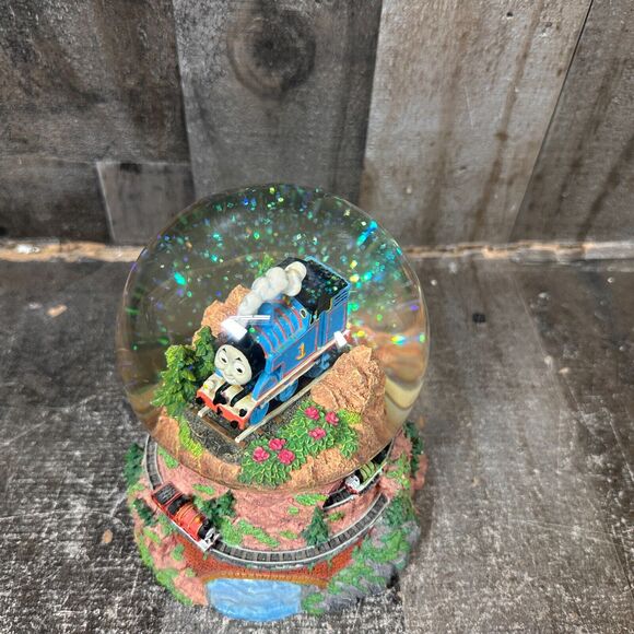Thomas & Friends Musical Snow Globe - Works - Rare - Picture 3 of 9